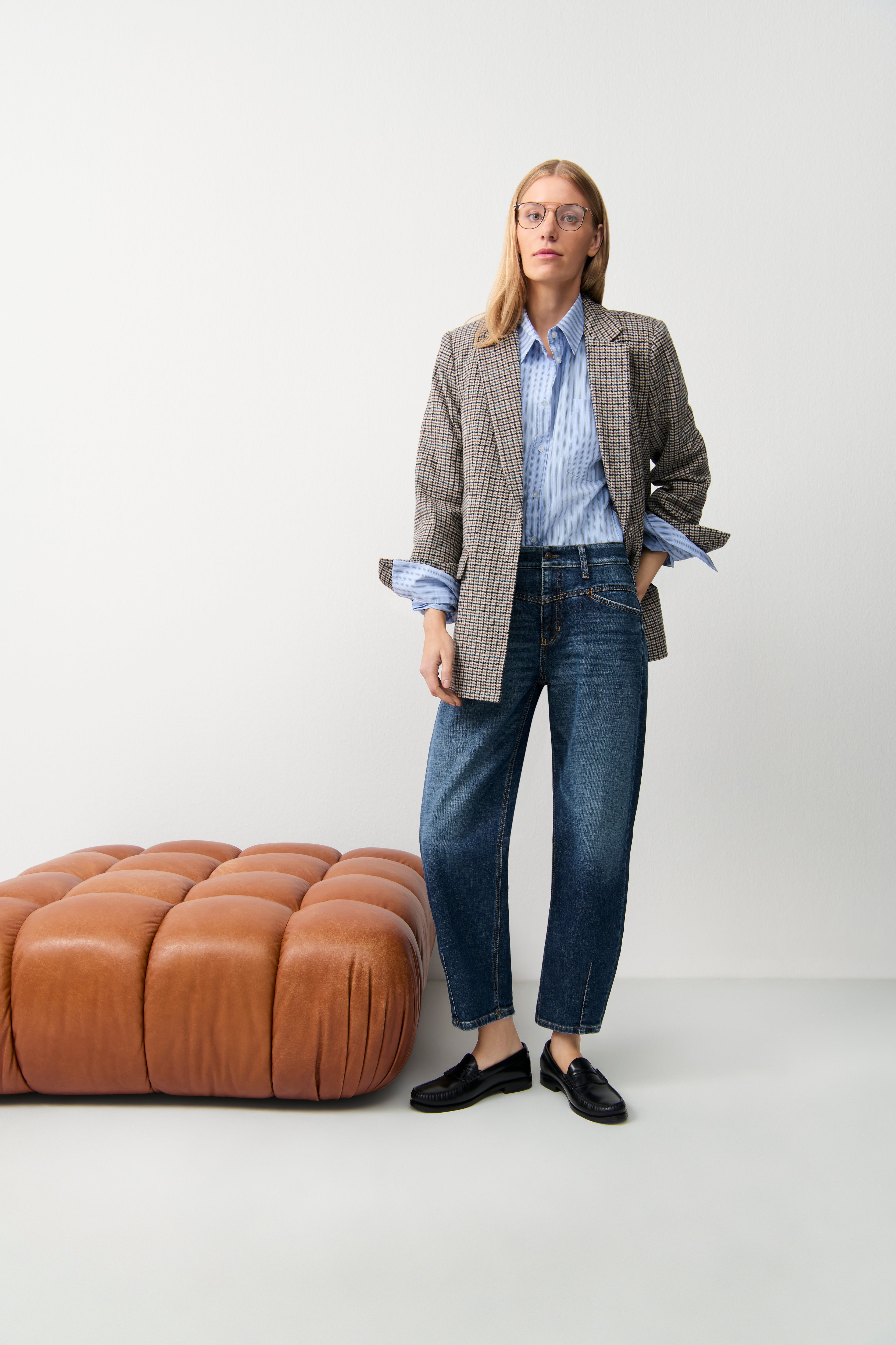 cambio-elin-barrel-jeans-cropped-rustic-dark-cross image 2