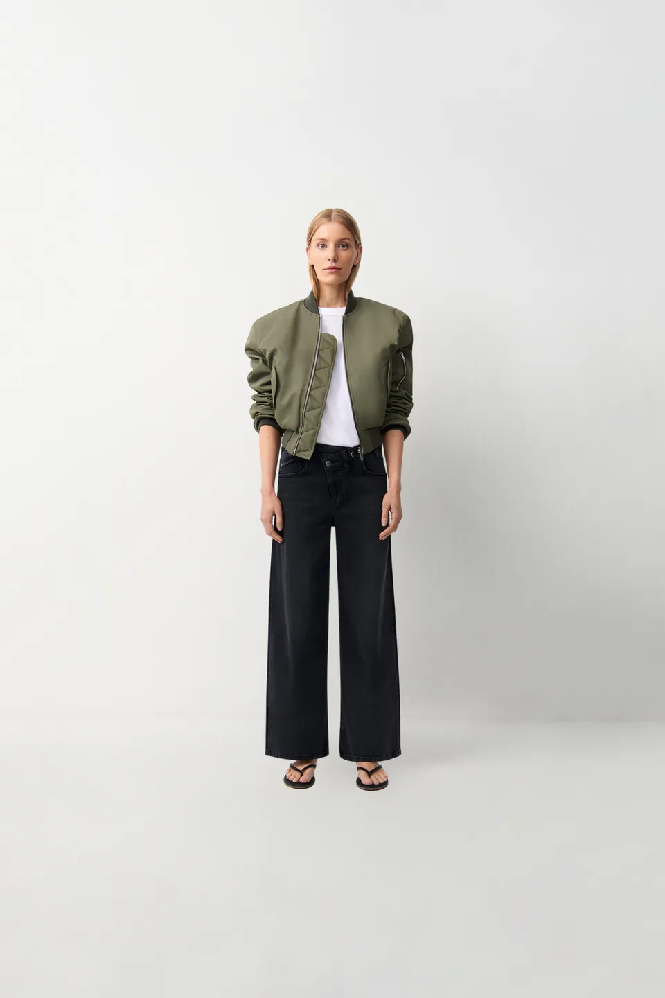 cambio-baggy-asymmetrical-jeans-lang-mit-wrap-bund-urban-jet-wash image 1