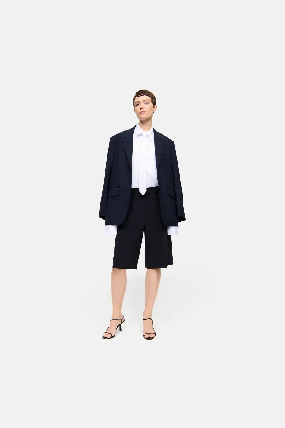 cambio-anna-bermuda-kurze-stoffhose-royal-navy image 1