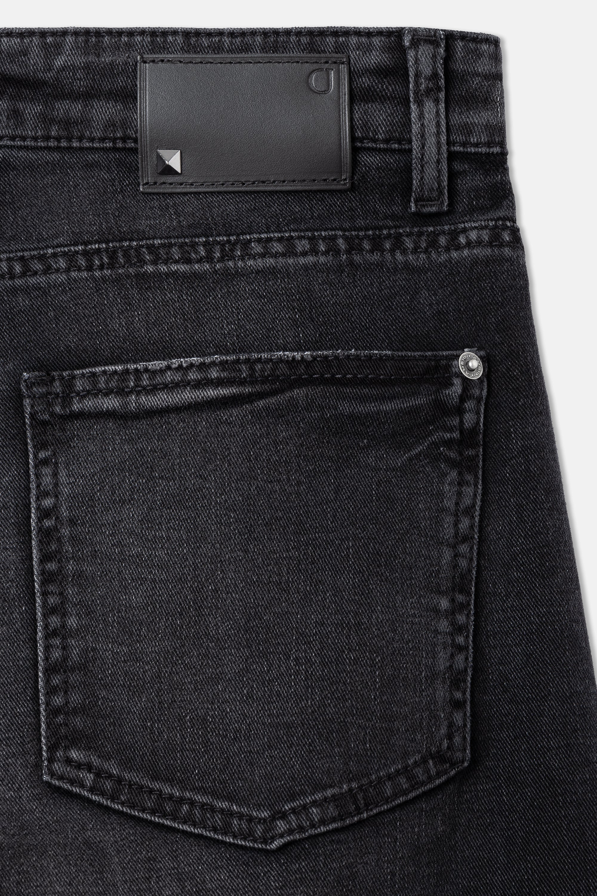 cambio-baggy-asymmetrical-jeans-lang-mit-wrap-bund-urban-jet-wash image 6