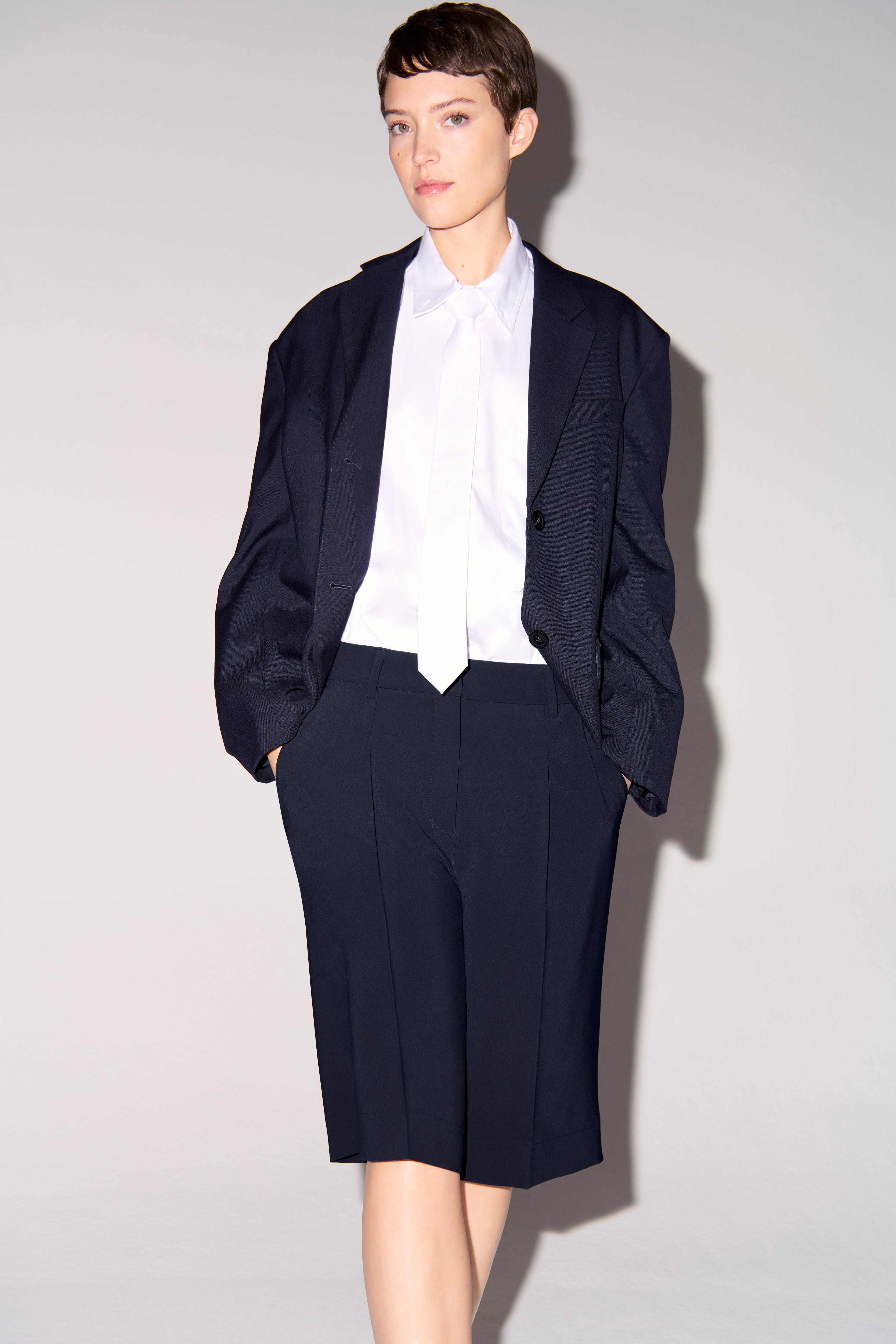 cambio-anna-bermuda-kurze-stoffhose-royal-navy image 6