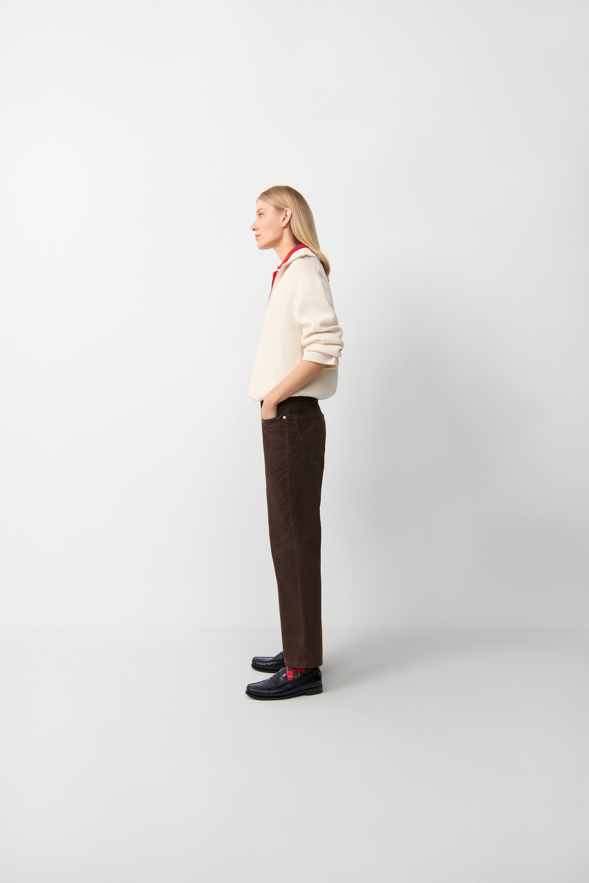 cambio-gini-straight-fit-hose-lang-in-feinem-cord-mocha-bark image 2
